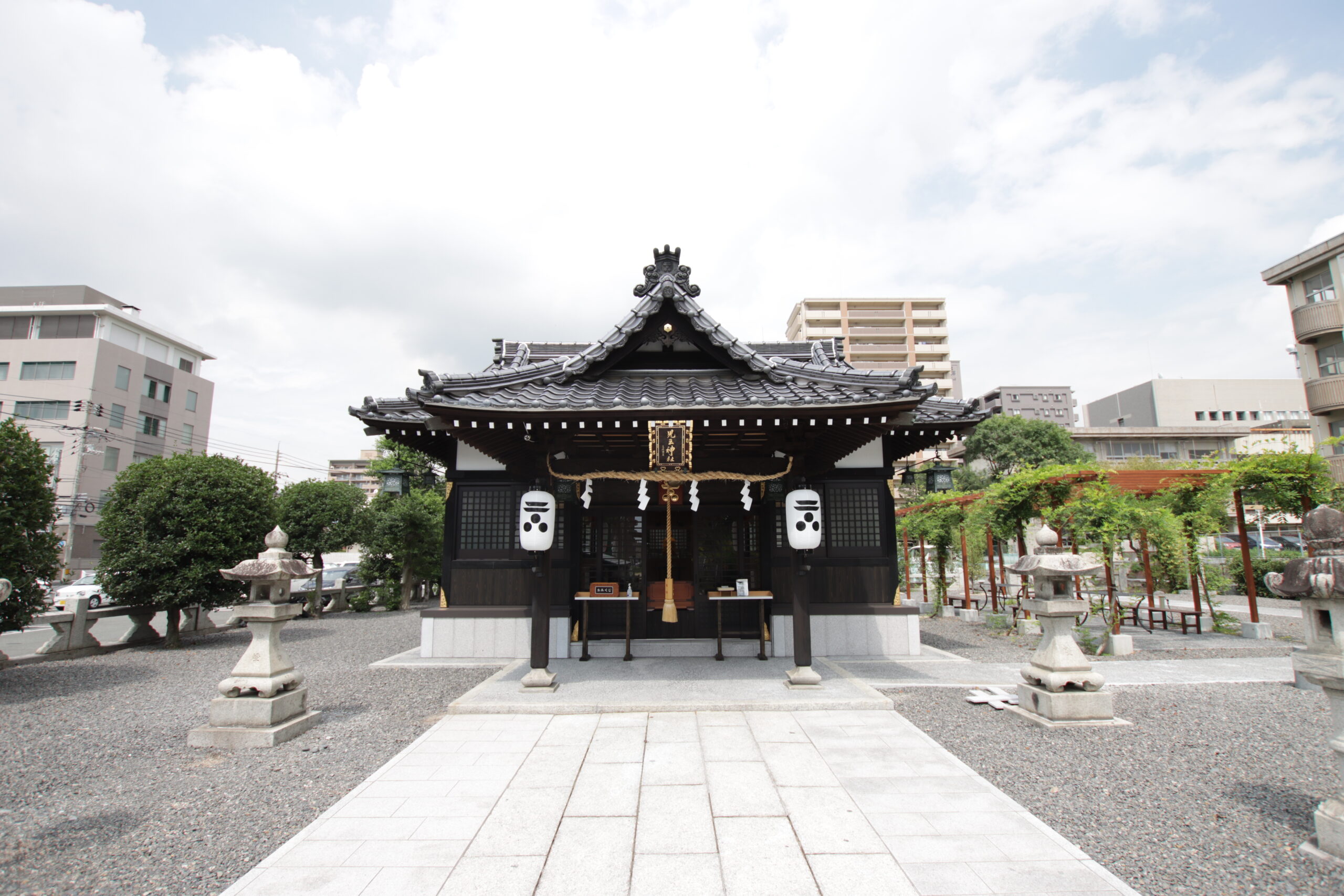 児玉神社の社殿